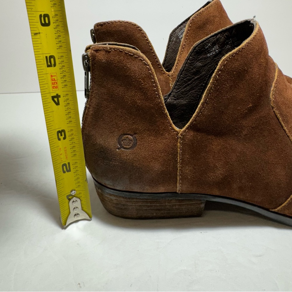 Born Kerri Cognac Brown Distressed Suede Women's Bootie Sz 10 Western Back Zip - Picture 12 of 15